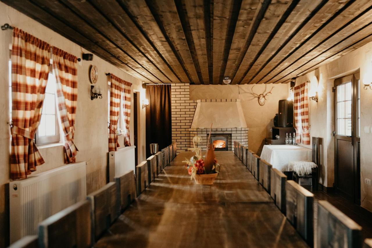 Popasul Transilvania Piatra Fantanele Esterno foto